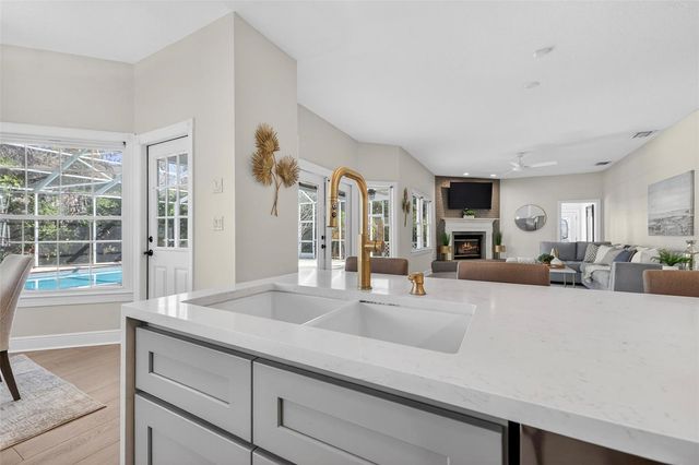 8667 BURNING TREE CIRCLE, Seminole, FL 33777