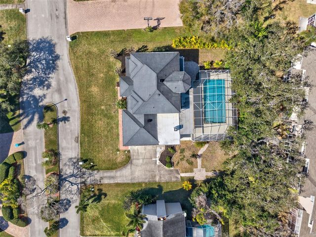 8667 BURNING TREE CIRCLE, Seminole, FL 33777