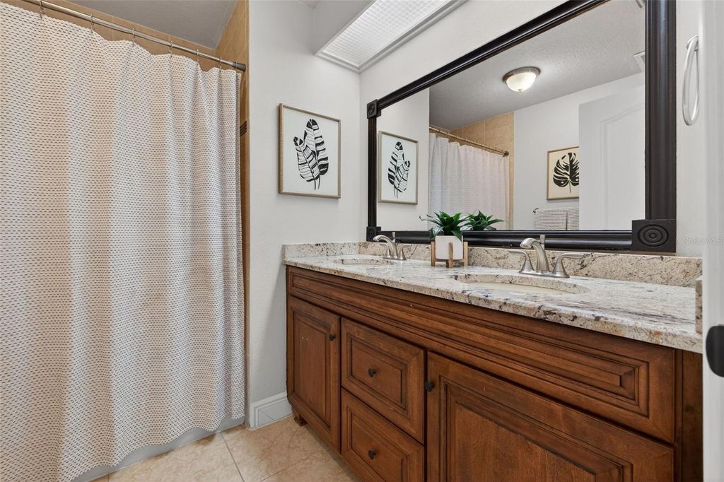 Image 36 of property listing at 8667 BURNING TREE CIRCLE, Seminole, FL 33777