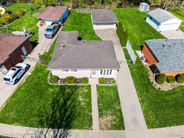 22952 Tuck Road, Farmington Hills, MI 48336