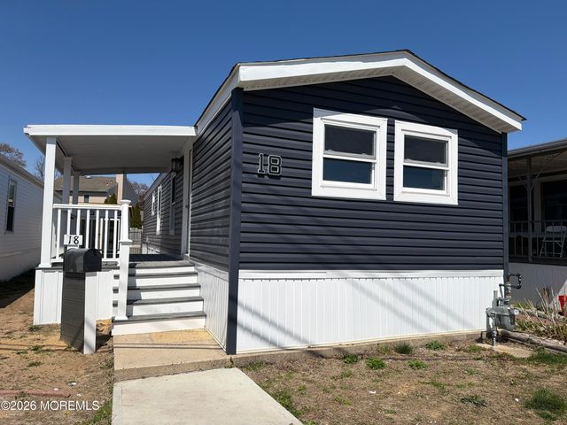18 Mary Ann Court, Hazlet, NJ 07734