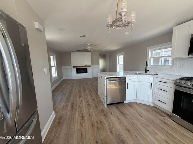 18 Mary Ann Court, Hazlet, NJ 07734