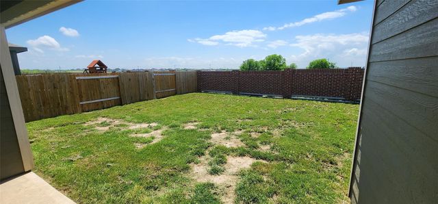 13627 Logan Pass Drive, Ponder, TX 76259