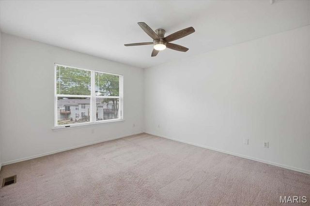 712 Sugar Glen Drive 7, St Peters, MO 63376