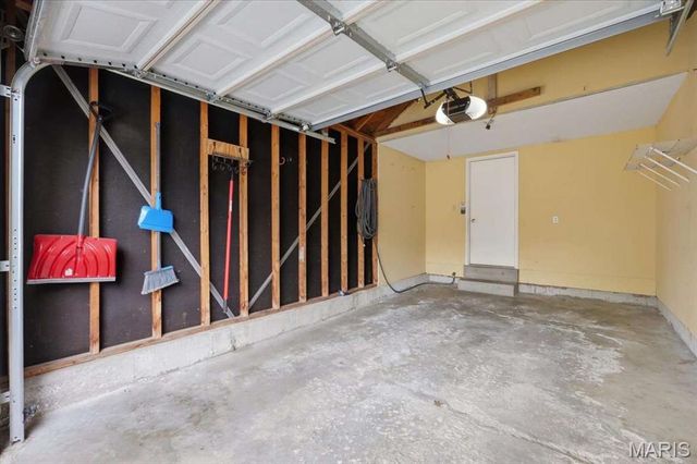 712 Sugar Glen Drive 7, St Peters, MO 63376