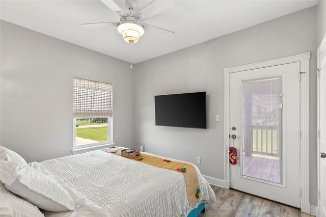 110 Pelican Place, Surfside Beach, TX 77541