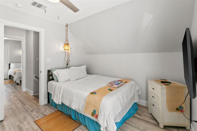 110 Pelican Place, Surfside Beach, TX 77541