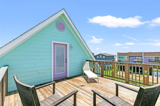 110 Pelican Place, Surfside Beach, TX 77541