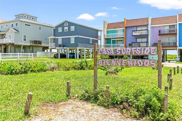 110 Pelican Place, Surfside Beach, TX 77541