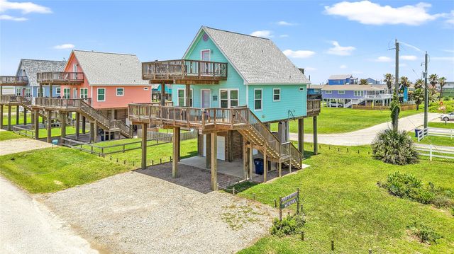 110 Pelican Place, Surfside Beach, TX 77541