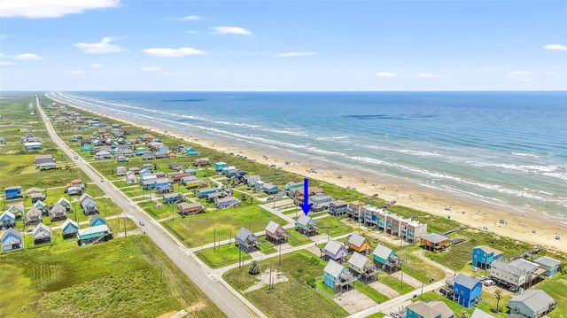110 Pelican Place, Surfside Beach, TX 77541