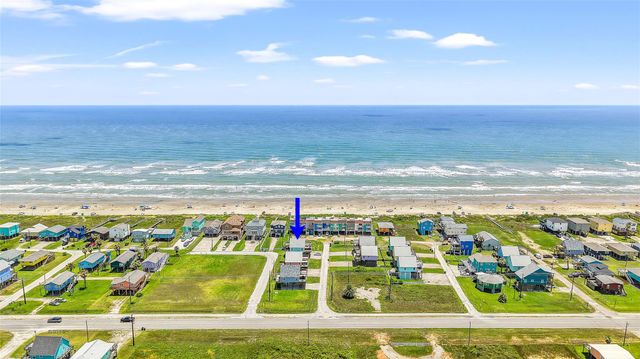 110 Pelican Place, Surfside Beach, TX 77541