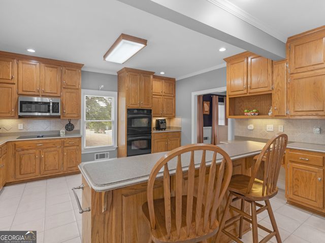 511 Clearwater Drive, Mcdonough, GA 30252