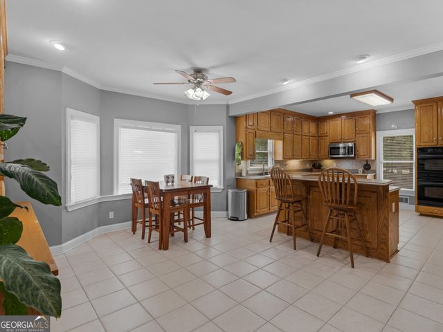 511 Clearwater Drive, Mcdonough, GA 30252