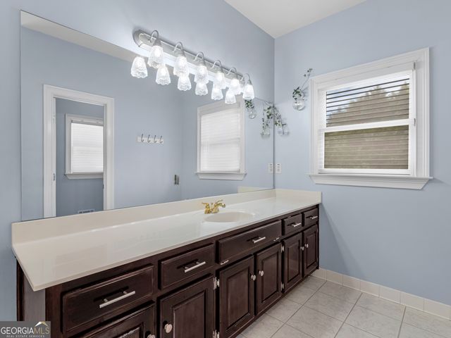 511 Clearwater Drive, Mcdonough, GA 30252