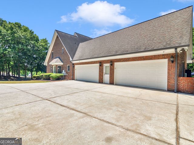 511 Clearwater Drive, Mcdonough, GA 30252