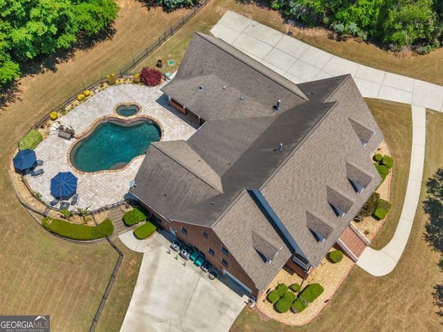 511 Clearwater Drive, Mcdonough, GA 30252