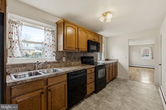 1002 S 1ST AVE, Lebanon, PA 17042