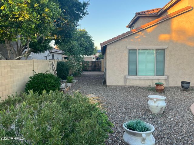 18137 W ORCHID Lane, Waddell, AZ 85355