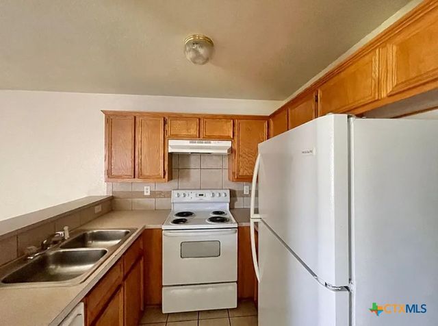 1301 Chips, Killeen, TX 76549