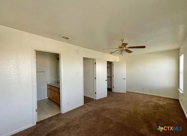 1301 Chips, Killeen, TX 76549
