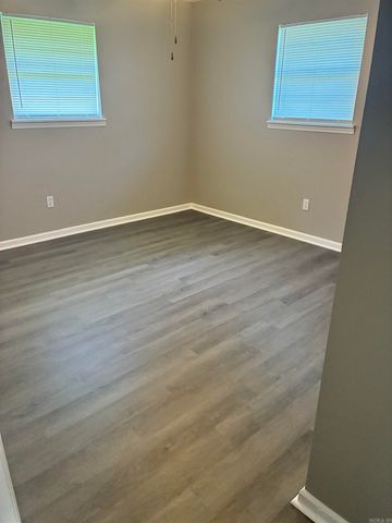 20 Forest Oaks Street, Sherwood, AR 72120