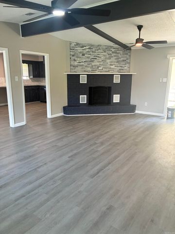 20 Forest Oaks Street, Sherwood, AR 72120