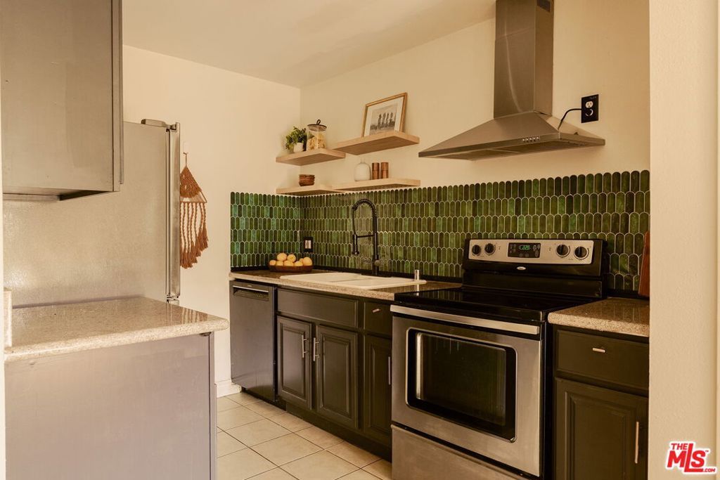 Image 13 of property listing at 5860 Benner Street 107, Los Angeles, CA 90042