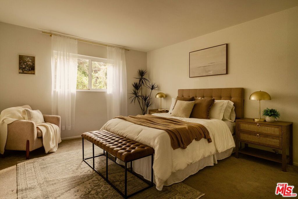 Image 20 of property listing at 5860 Benner Street 107, Los Angeles, CA 90042