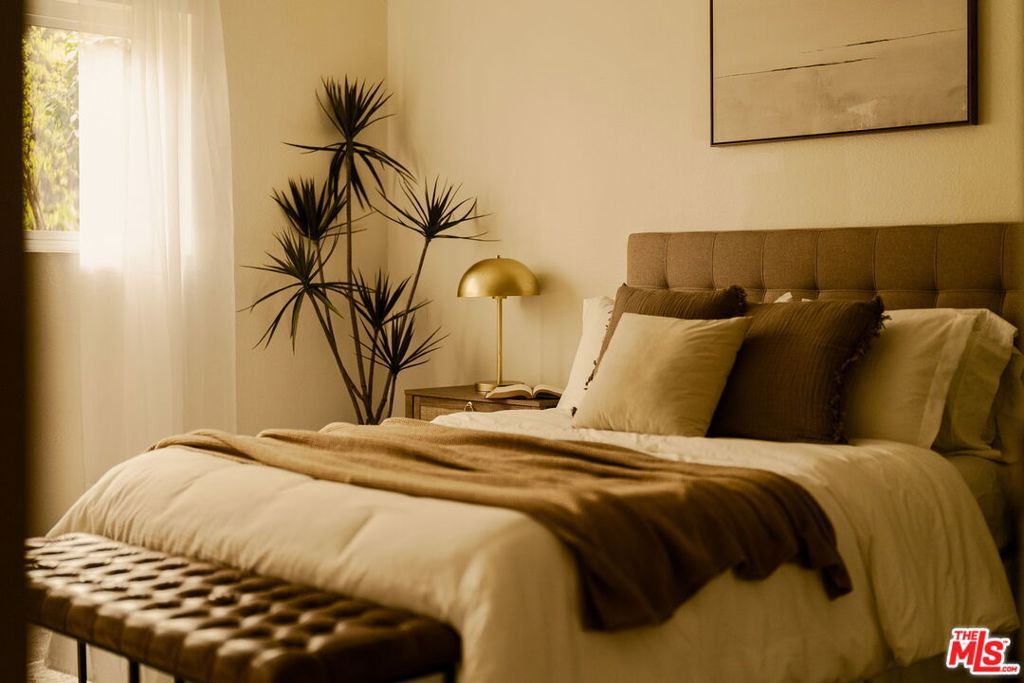 Image 22 of property listing at 5860 Benner Street 107, Los Angeles, CA 90042