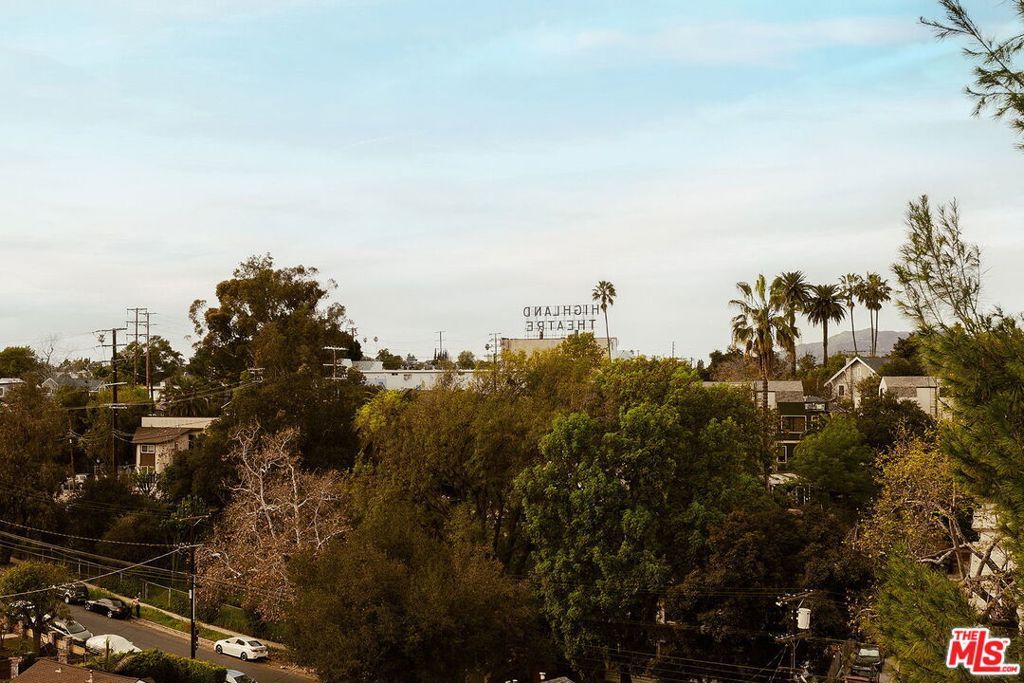 Image 3 of property listing at 5860 Benner Street 107, Los Angeles, CA 90042