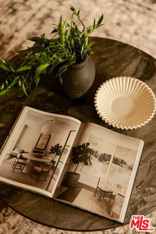 Image 7 of property listing at 5860 Benner Street 107, Los Angeles, CA 90042