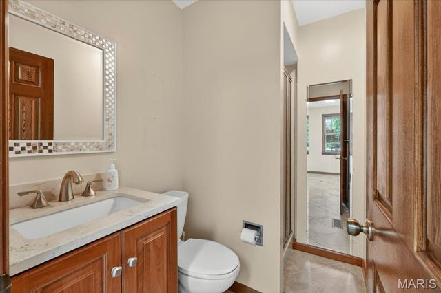 14014 Clairette Lane, Chesterfield, MO 63017