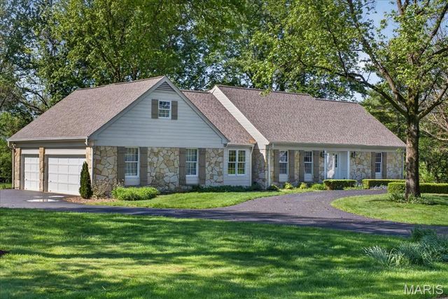 14014 Clairette Lane, Chesterfield, MO 63017