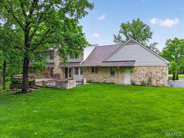 14014 Clairette Lane, Chesterfield, MO 63017