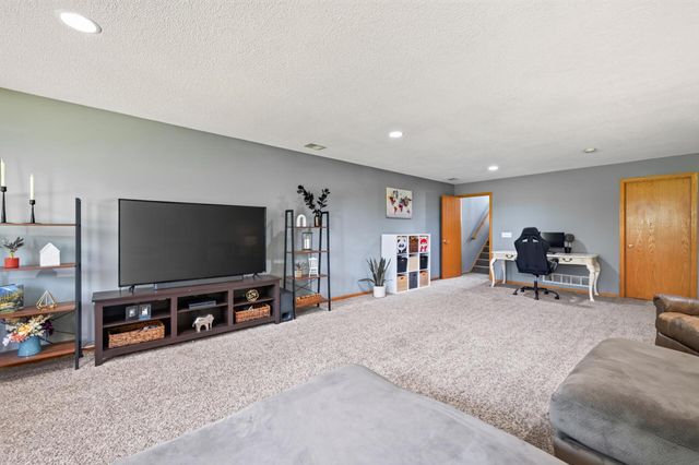 12774 Ulysses Circle NE, Blaine, MN 55434