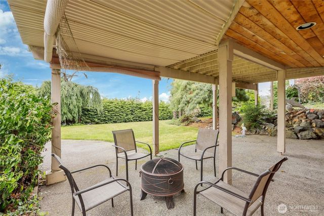 876 Rocky Point Drive, Camano Island, WA 98282