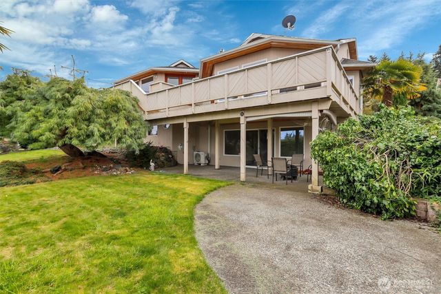 876 Rocky Point Drive, Camano Island, WA 98282