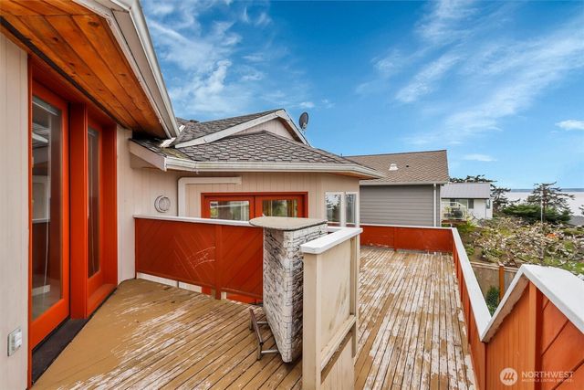 876 Rocky Point Drive, Camano Island, WA 98282