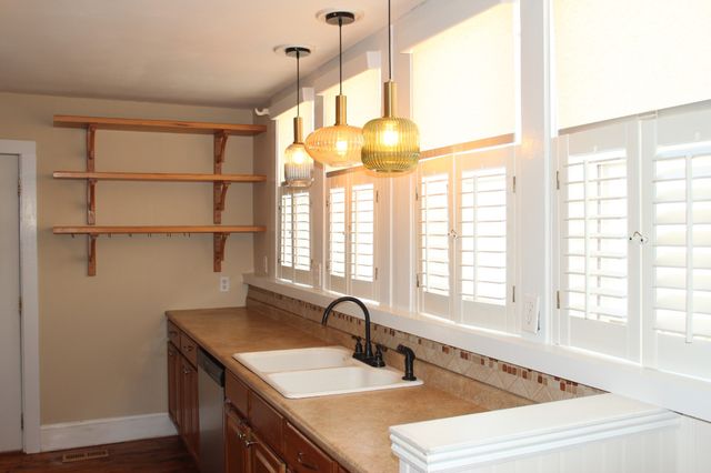 521 W Main St, Mcminnville, TN 37110