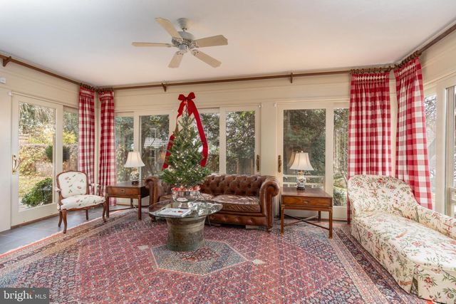 4920 PALISADE LN NW, Washington, DC 20016