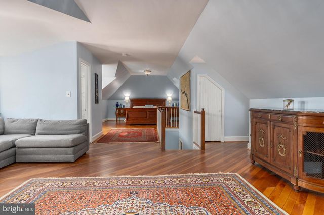 4920 PALISADE LN NW, Washington, DC 20016