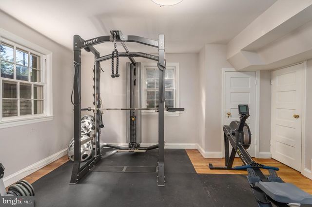 4920 PALISADE LN NW, Washington, DC 20016