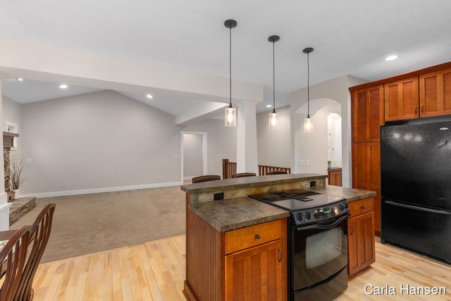 4522 Oakwood Court Se, Leighton Twp, MI 49316