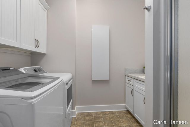 4522 Oakwood Court Se, Leighton Twp, MI 49316