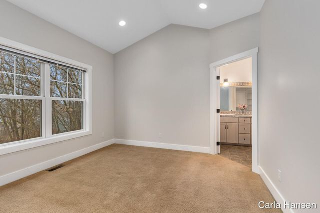 4522 Oakwood Court Se, Leighton Twp, MI 49316