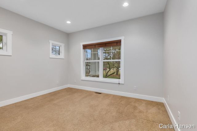 4522 Oakwood Court Se, Leighton Twp, MI 49316