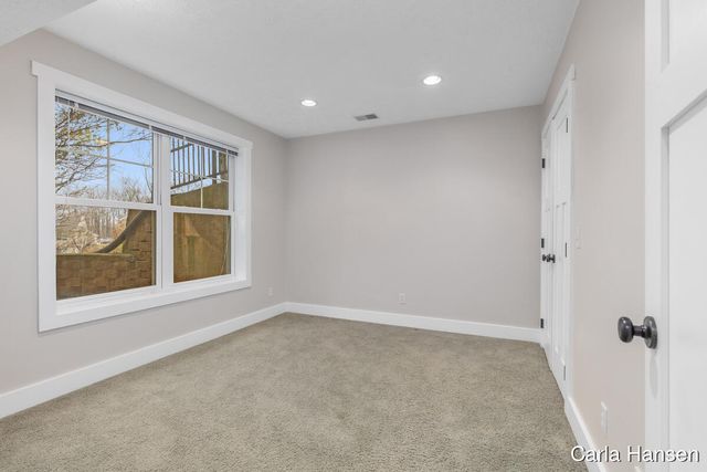 4522 Oakwood Court Se, Leighton Twp, MI 49316