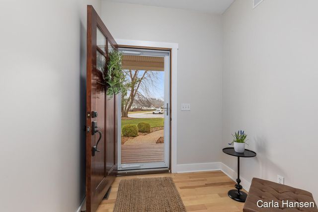 4522 Oakwood Court Se, Leighton Twp, MI 49316