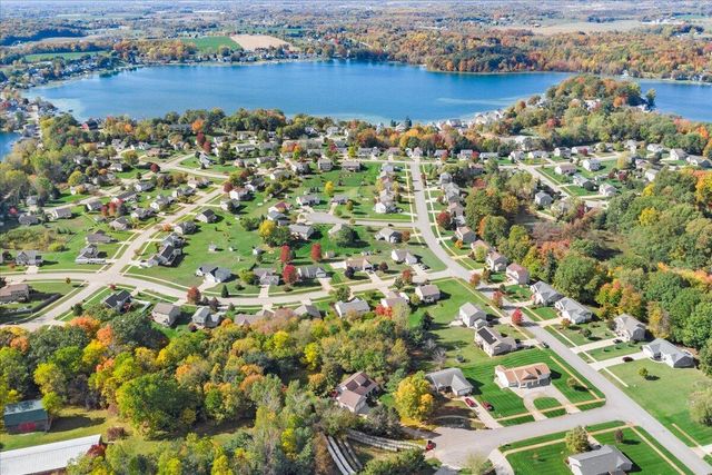 4522 Oakwood Court Se, Leighton Twp, MI 49316